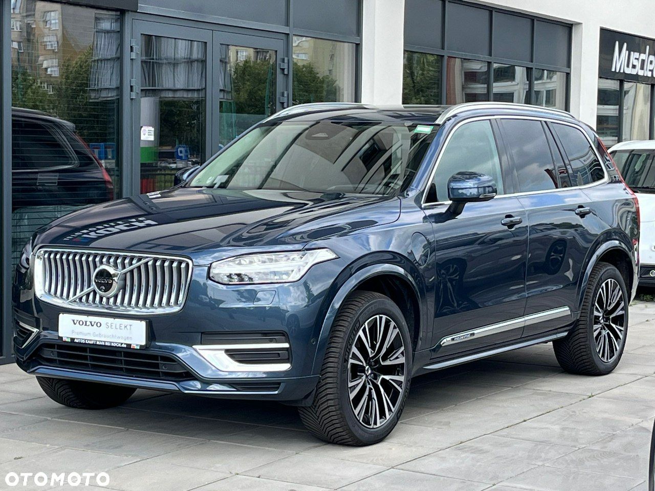 Volvo XC 90 - 1