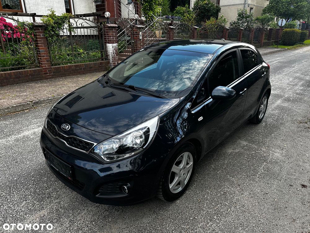 Kia Rio 1.2 Dream Team Edition - 3