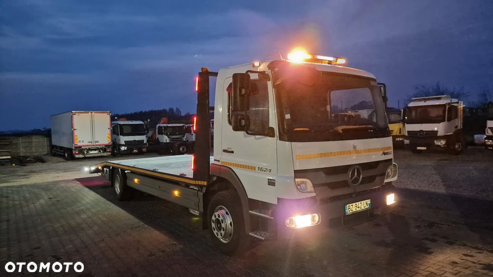 Mercedes-Benz Atego 1622 Laweta 7.5m Klima Poduszki
