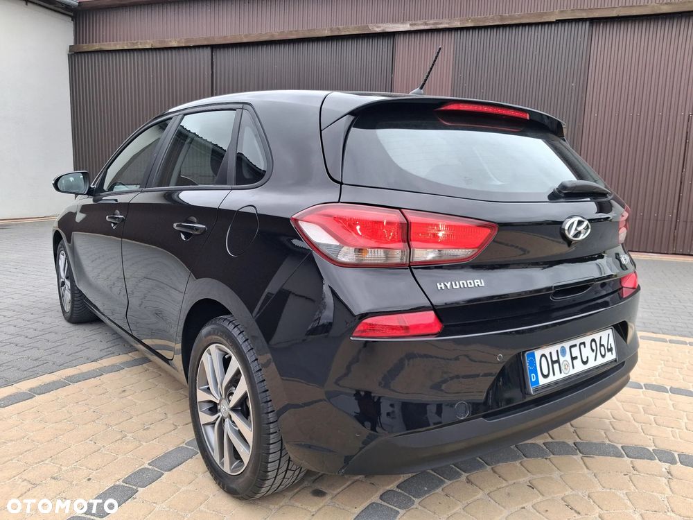 Hyundai i30 1.0 T-GDI Pure - 12