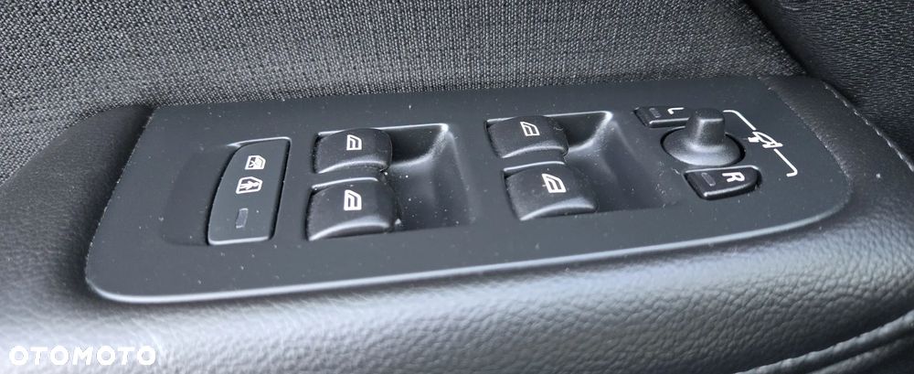 Volvo V60 D4 Geartronic Momentum Pro - 31
