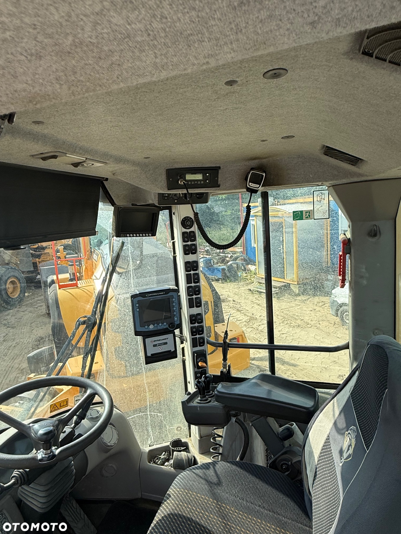 Volvo L180G - 11