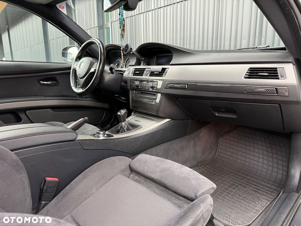 BMW Seria 3 325i - 3