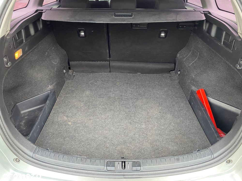 Toyota Auris 1.6 Active - 9