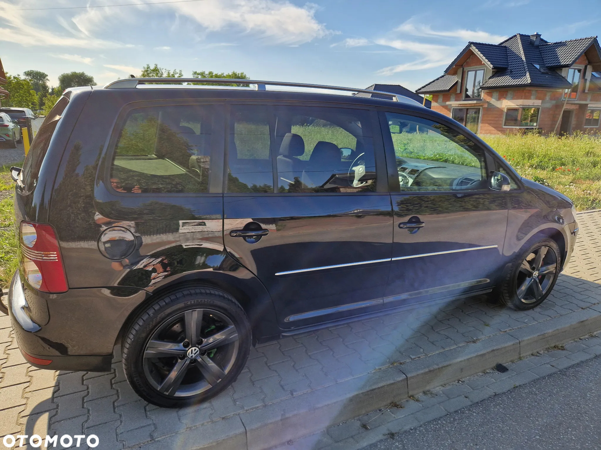 Volkswagen Touran 2.0 TDI DPF Highline DSG - 38