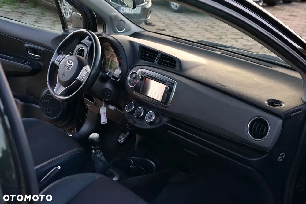Toyota Yaris 1.33 VVT-i Executive - 16