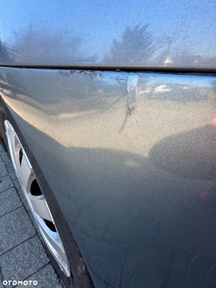 Citroën C4 1.6 16V Magic - 12