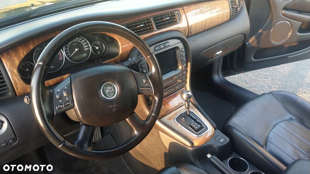 Jaguar X-Type 3.0 Executive - 17