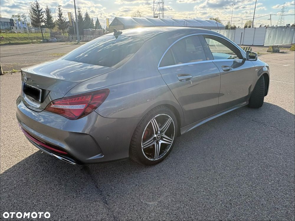 Mercedes-Benz CLA 250 4Matic 7G-DCT AMG Line - 3