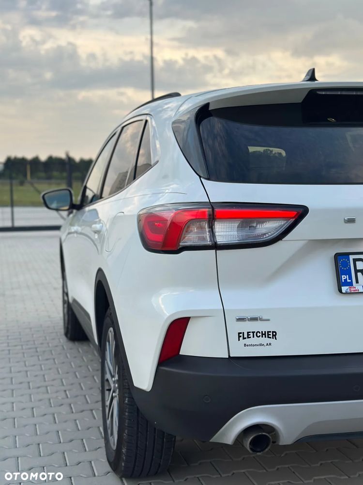 Ford Kuga - 11