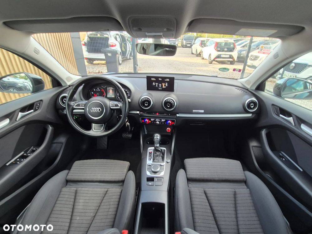 Audi A3 Sportback 2.0 TDI S tronic Attraction - 27