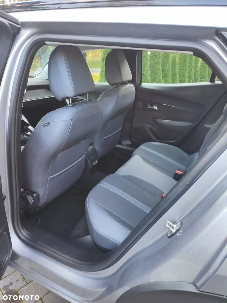 Peugeot 2008 1.2 PureTech Allure Pack S&S EAT8 - 11
