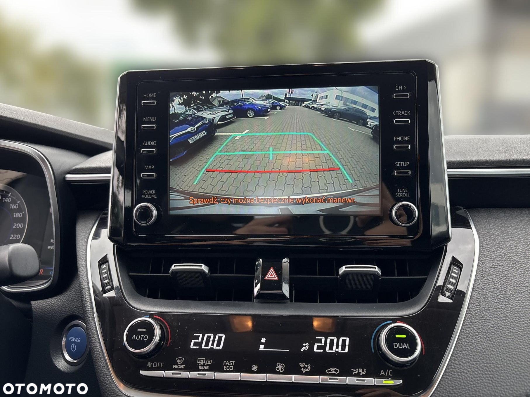 Toyota Corolla 1.8 Hybrid Comfort - 13