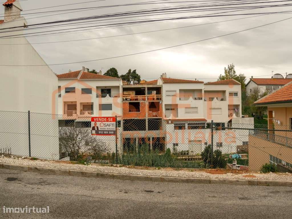 Terreno em Vialonga - Grande imagem: 5/16