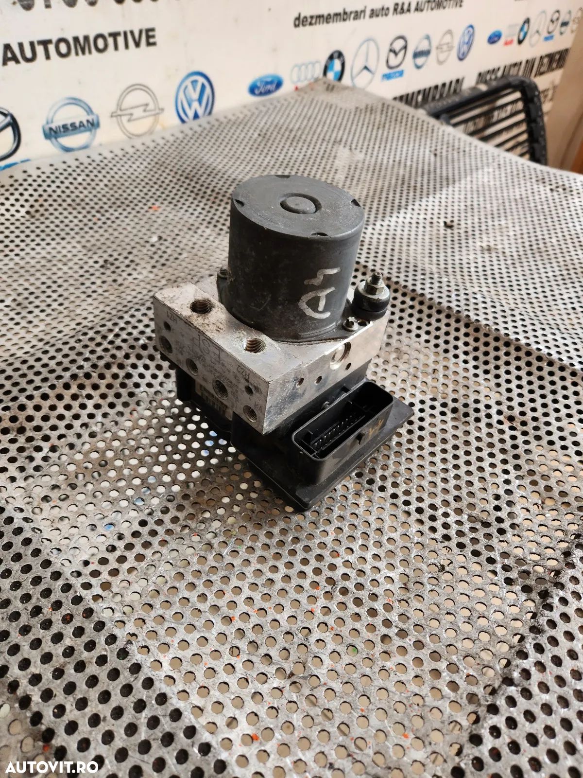 Modul Pompa Unitate ABS Audi A4 B7 Cod 8EH 8EBF - Dezmembrari Arad - 5