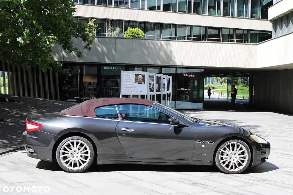 Maserati GranCabrio - 6