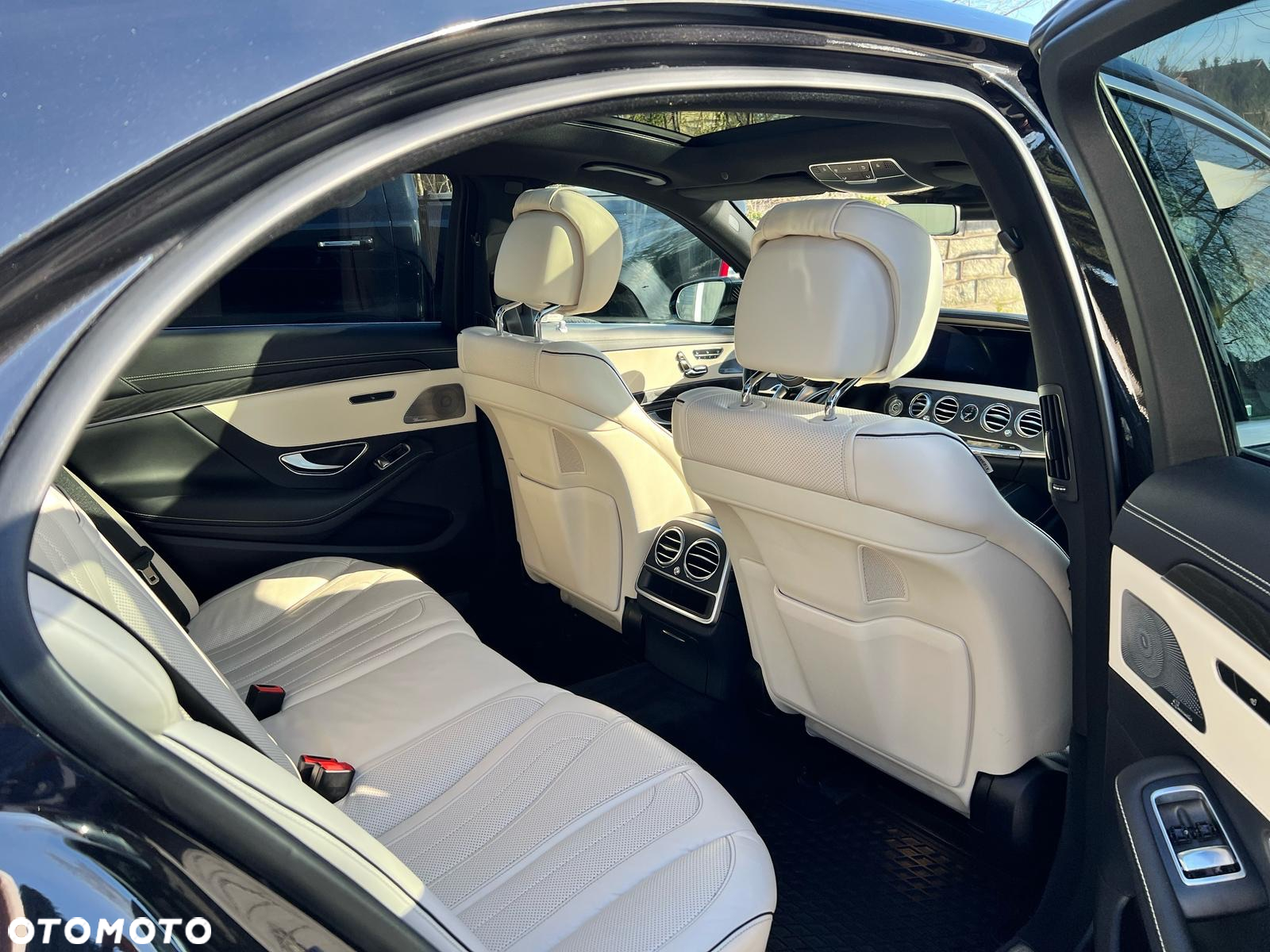 Mercedes-Benz Klasa S 400 d 4-Matic L 9G-TRONIC - 11