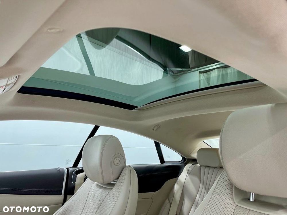 Mercedes-Benz Klasa E 400 4Matic Coupe 9G-TRONIC AMG Line - 22