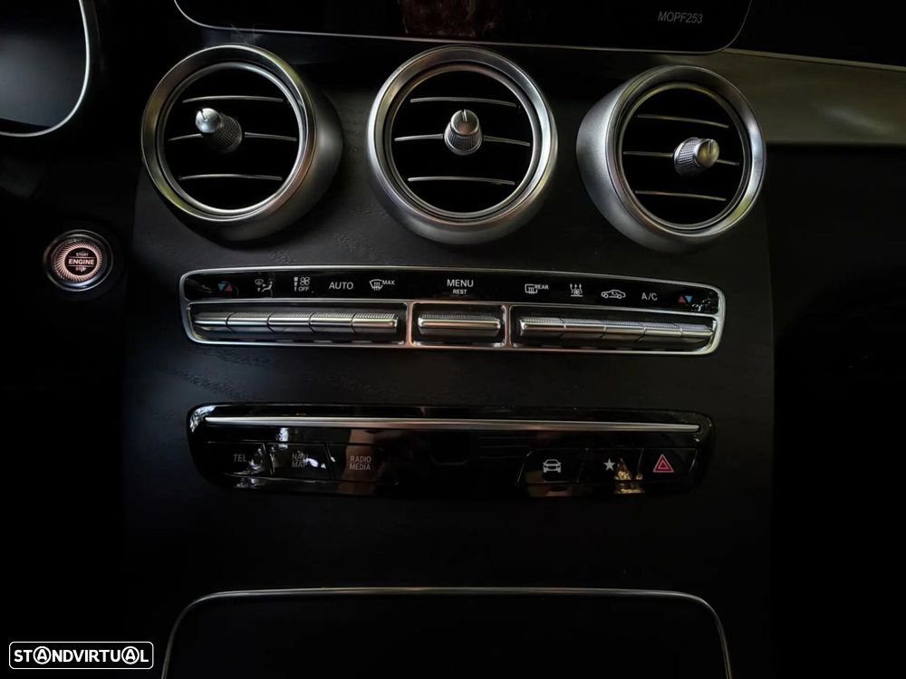 Mercedes-Benz GLC 300 de Coupé 4Matic - 25