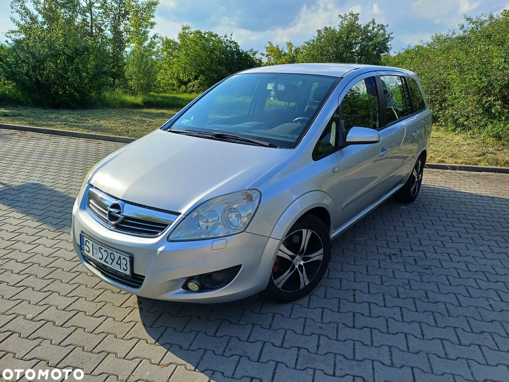 Opel Zafira - 1