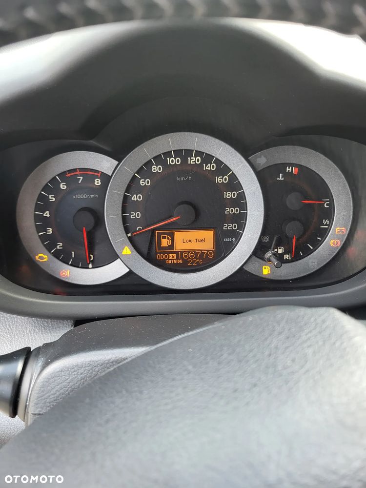 Toyota RAV4 2.0 VVT-i Premium - 10