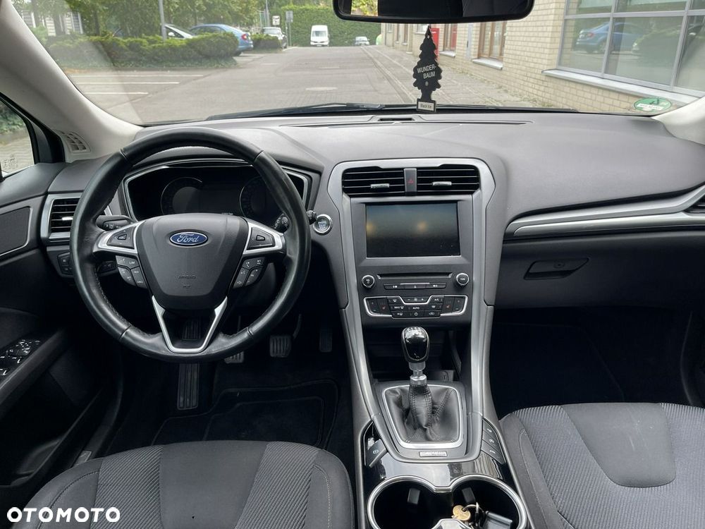 Ford Mondeo - 23