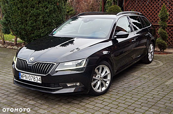 Skoda Superb 2.0 TDI DSG Sportline - 1