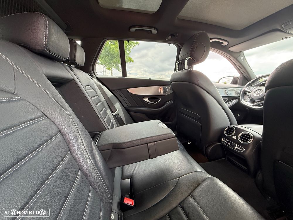 Mercedes-Benz C 300 h AMG Line - 11