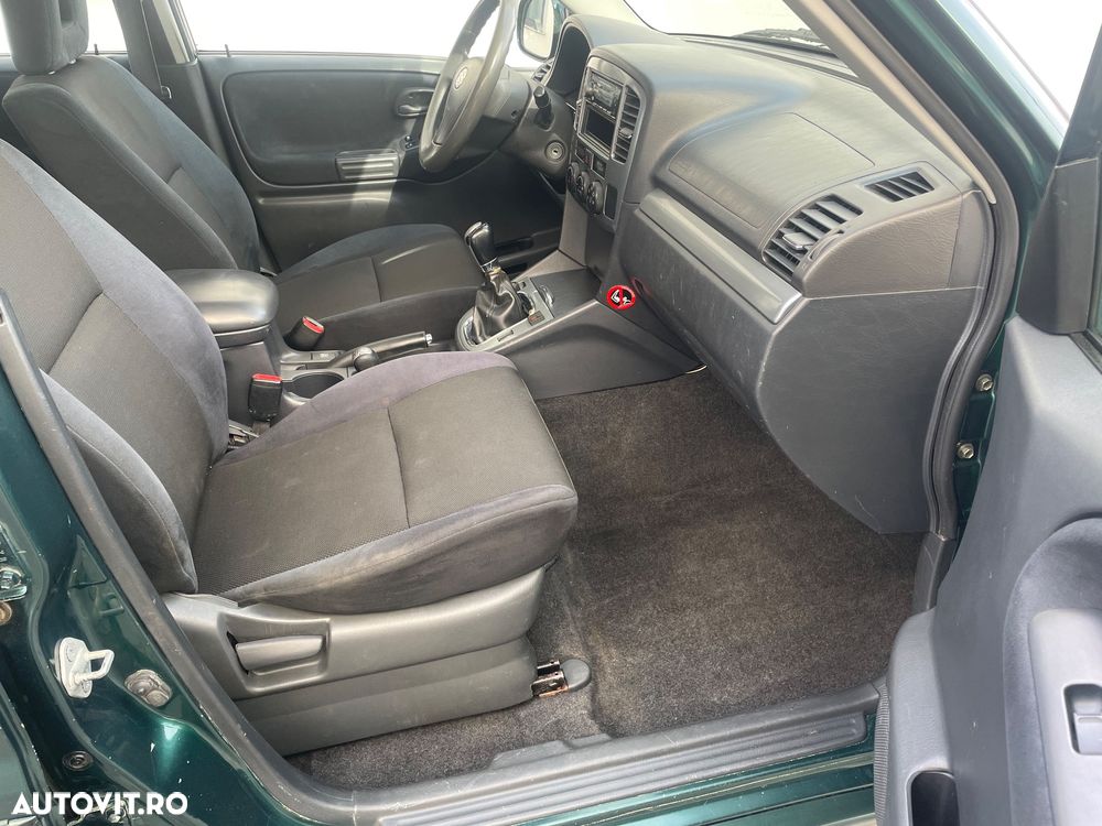Suzuki Grand Vitara 2.0i - 7