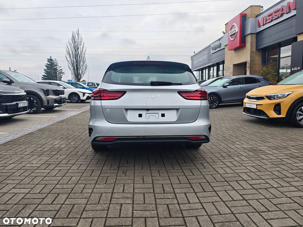 Kia Ceed - 6