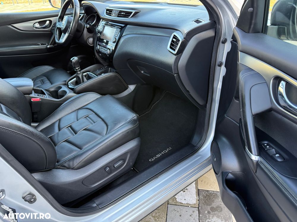 Nissan Qashqai 1.2 DIG-T TEKNA+ - 33