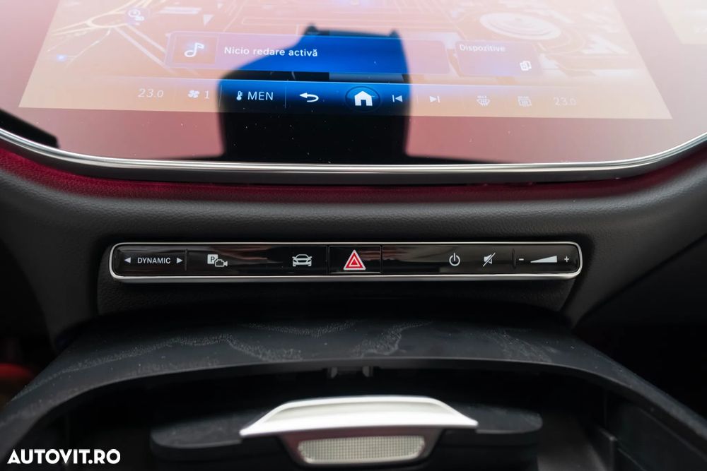 Mercedes-Benz E 220 d 4MATIC 9G-TRONIC Edition AMG Line - 22