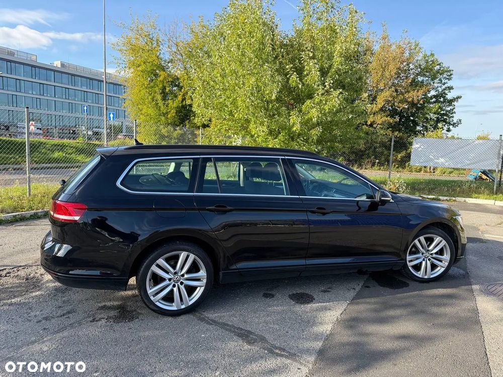 Volkswagen Passat - 4