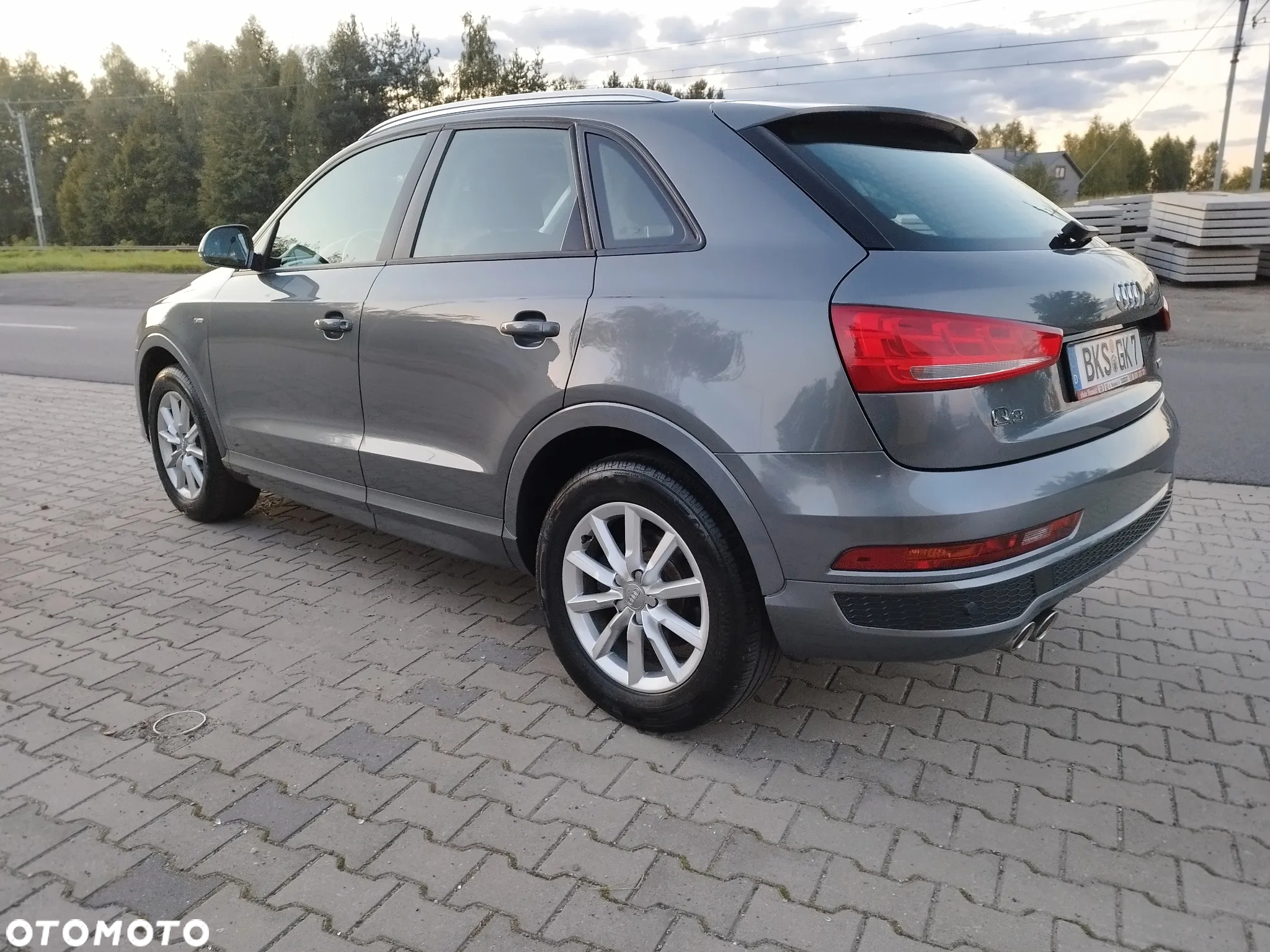 Audi Q3 35 TDI S line - 24