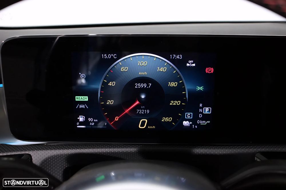 Mercedes-Benz A 250 e AMG Line - 9