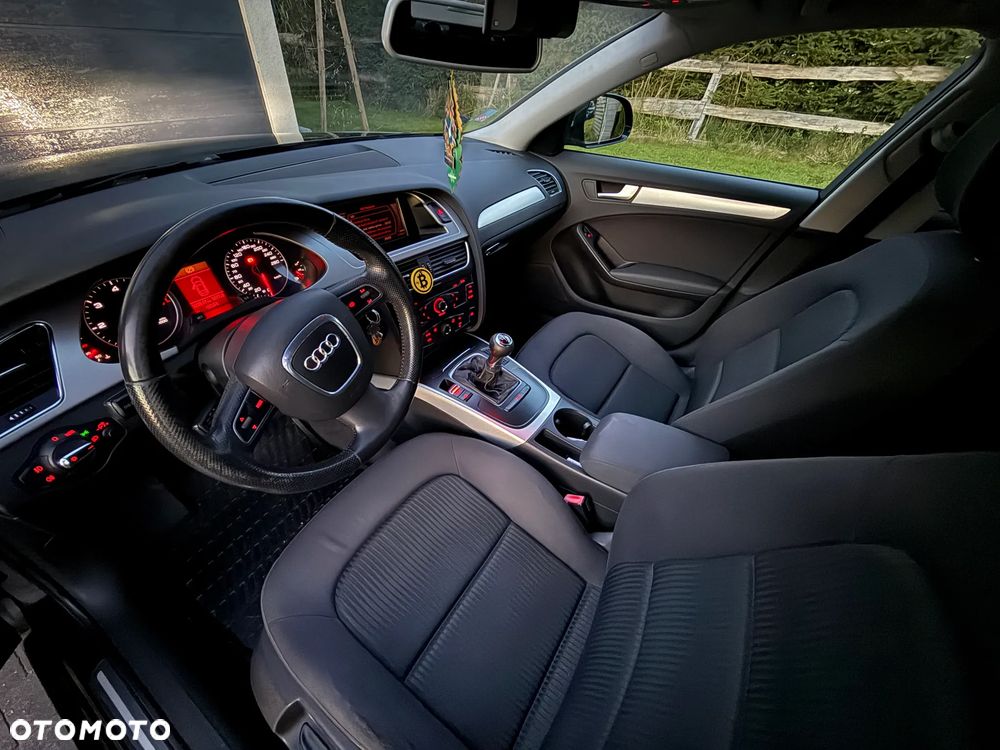 Audi A4 Limousine - 22