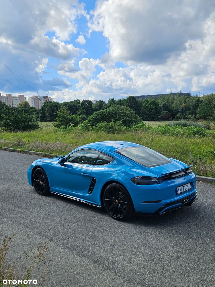 Porsche 718 Cayman - 11