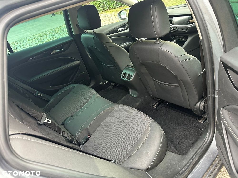 Opel Insignia 1.6 CDTI Exclusive S&S - 9