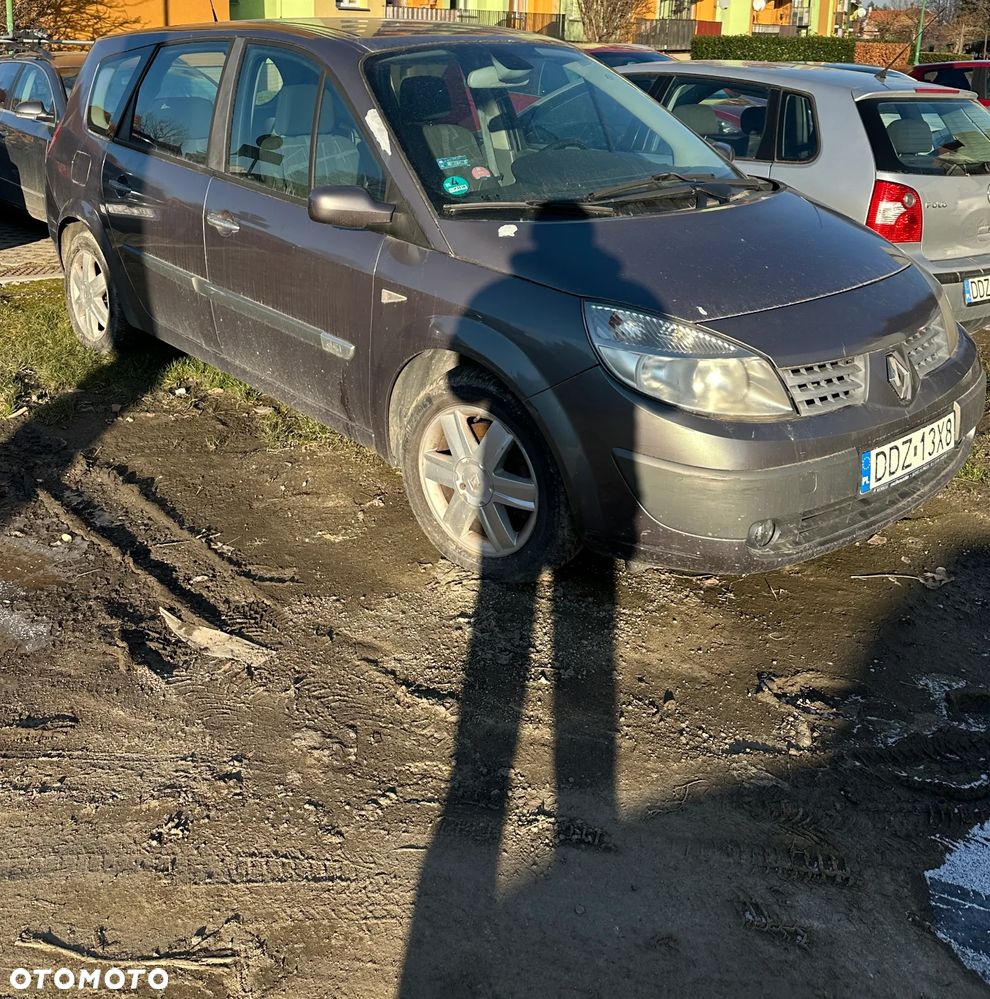 Renault Scenic 1.5 dCi Confort Authentique - 9