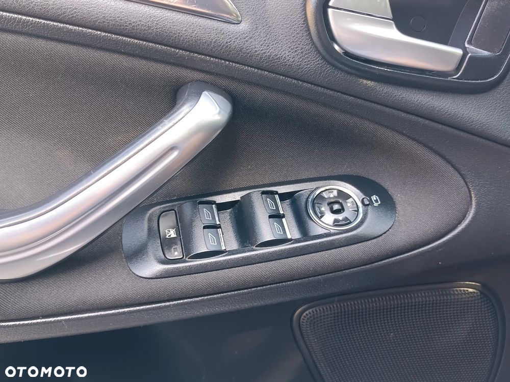 Ford S-Max - 25
