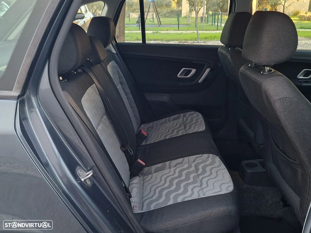 Skoda Fabia Break 1.4 TDi Ambiente - 15