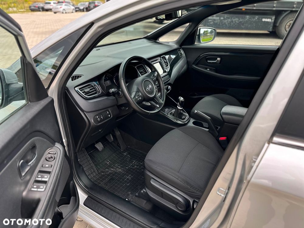 Kia Carens 1.7 CRDi 136 Fifa World Cup Edition - 23