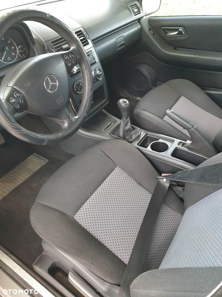 Mercedes-Benz Klasa A 170 Avantgarde - 9