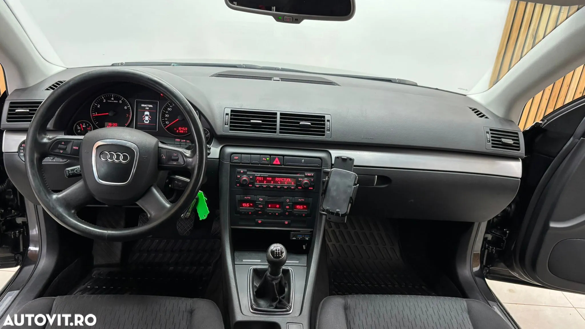Audi A4 1.6 Avant - 5