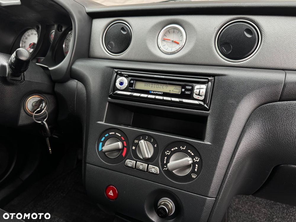 Mitsubishi Outlander - 12