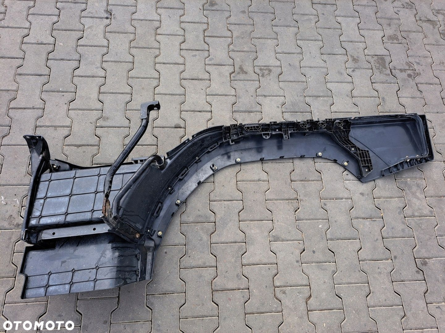 STOPIEŃ STOPNICA PRAWA GÓRNA STELAŻ VOLVO FM 4 FMX - 4