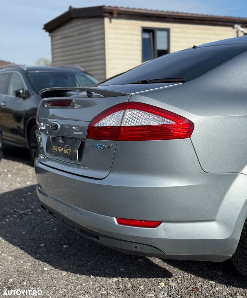 Ford Mondeo 1.8 TDCi Trend - 13