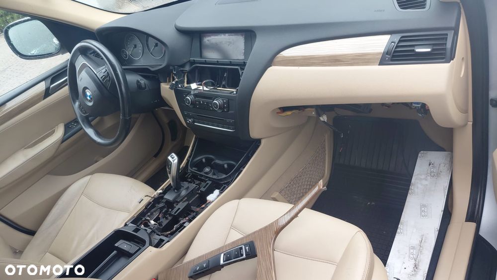 BMW X3 xDrive20d - 9