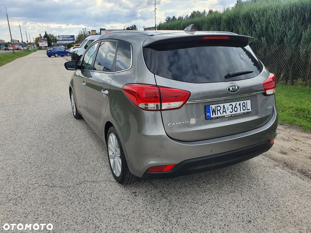 Kia Carens 1.7 CRDi Business Line 7os 7DCT - 7
