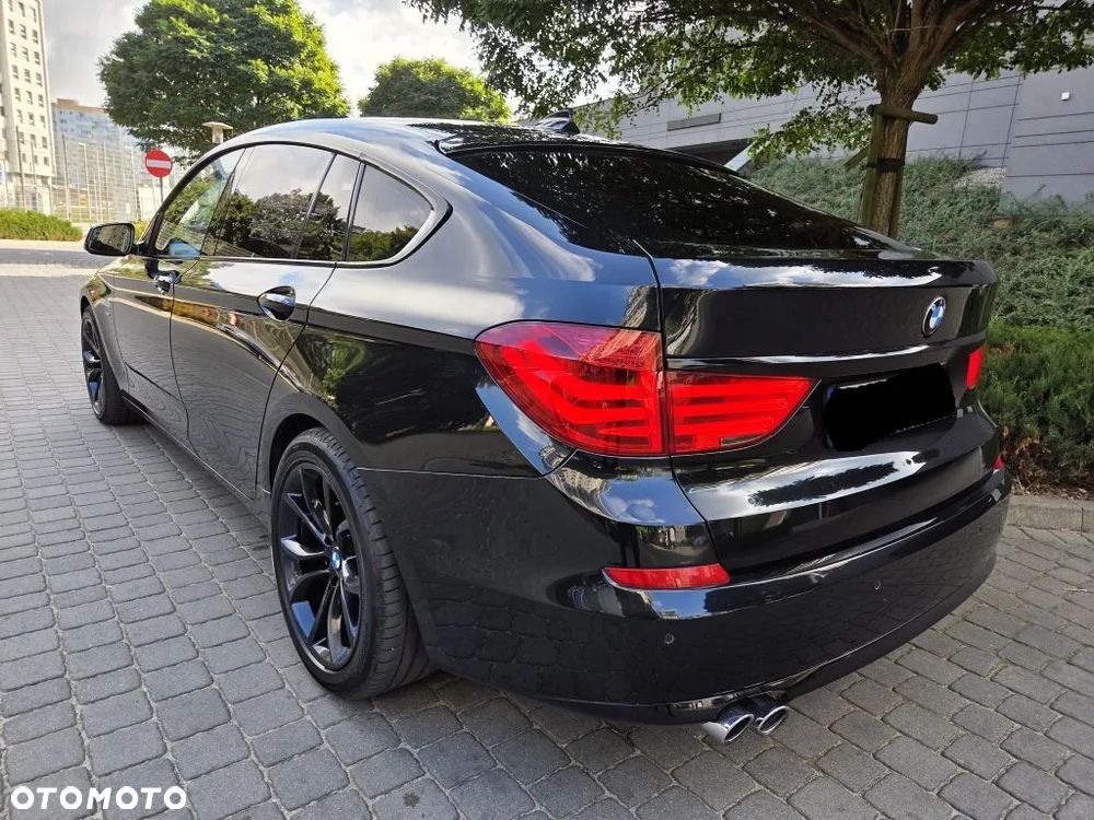 BMW 5GT - 16